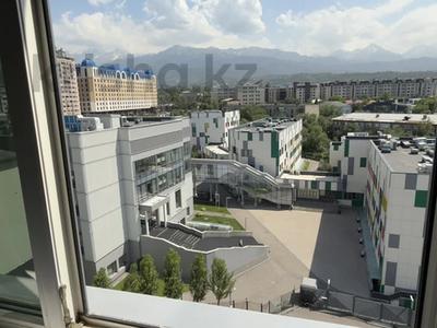 4-бөлмелі пәтер · 163 м² · 8/17 қабат, мкр Самал-3, Аль-Фараби 25, бағасы: 137 млн ₸ в Алматы, Медеуский р-н