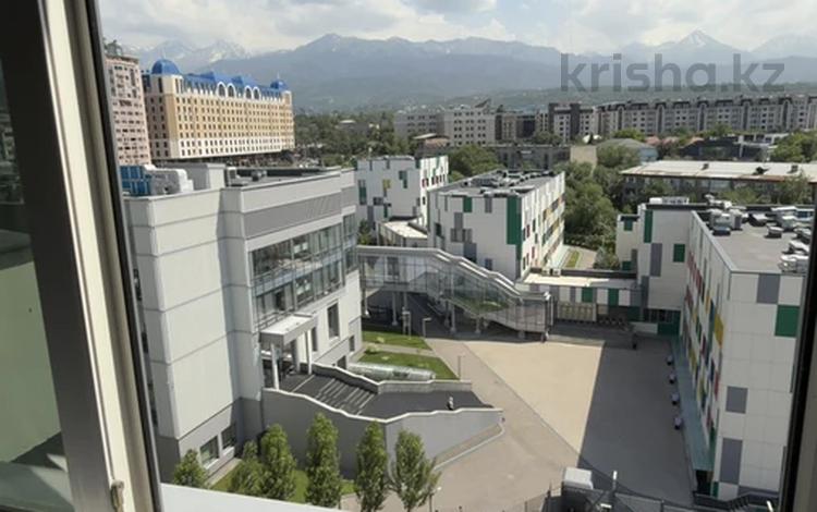 4-комнатная квартира · 163 м² · 8/17 этаж, мкр Самал-3, Аль-Фараби 25 за 137 млн ₸ в Алматы, Медеуский р-н — фото 2