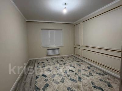 2-комнатная квартира · 75 м² · 2/5 этаж, мкр. Алтын орда за 180 000 ₸ в Актобе