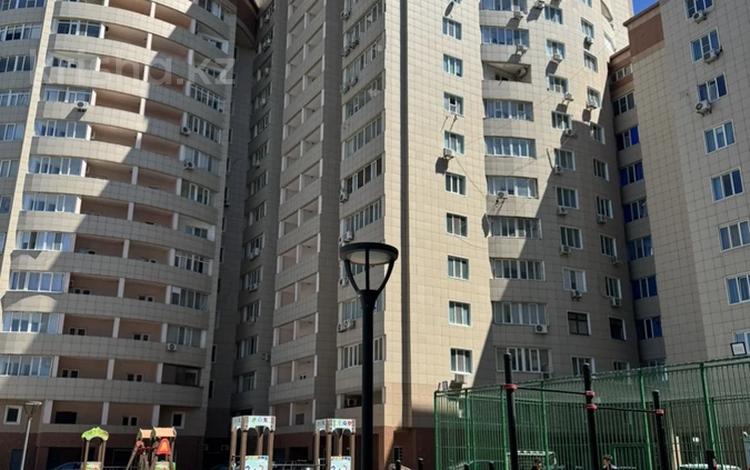 4-бөлмелі пәтер · 180 м² · 8/10 қабат, мкр Ардагер, Бактыгерей Кулманова 1, бағасы: ~ 68.9 млн ₸ в Атырау — фото 31