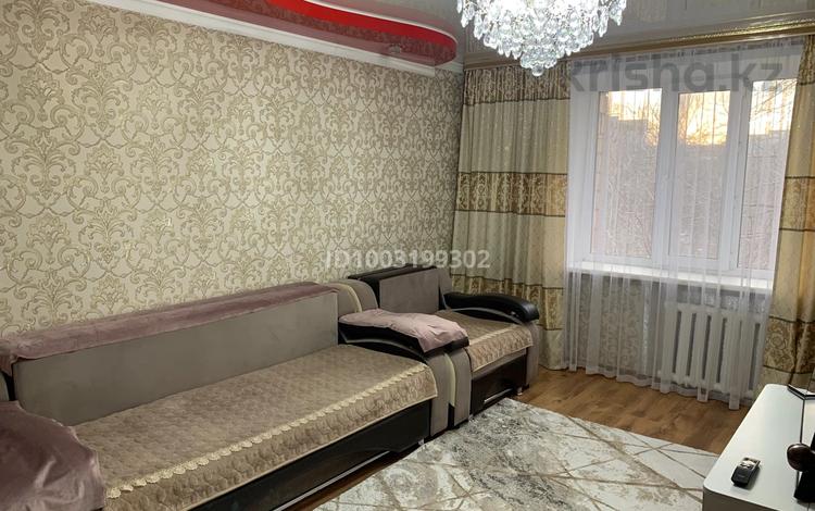 3-бөлмелі пәтер · 81 м² · 3/9 қабат, мкр Юго-Восток, Карбышева — Карбышева-КарГУ, бағасы: 30 млн ₸ в Караганде, Казыбек би р-н — фото 2