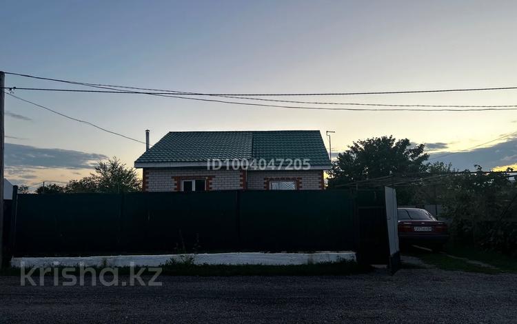 Дача · 4 комнаты · 120 м² · 8 сот., мкр 41-й разъезд, СК ПТИЦЕВОД уч112 за 11 млн 〒 в Актобе — фото 2