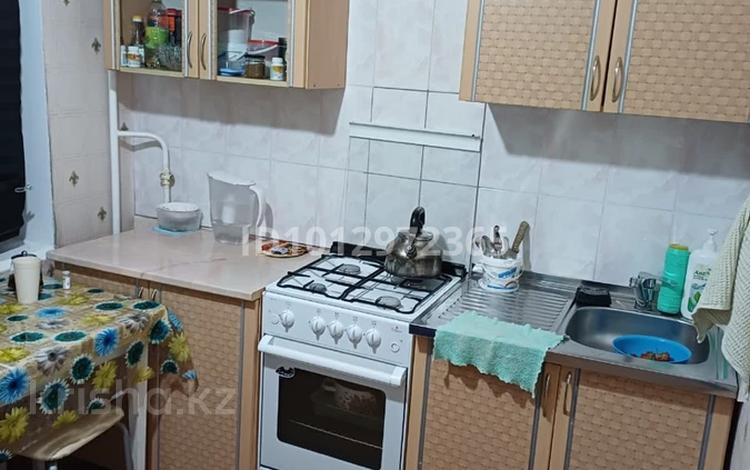 1-бөлмелі пәтер · 30 м² · 4/5 қабат, 5 микрорайон 8, бағасы: 5 млн ₸ в Лисаковске — фото 2