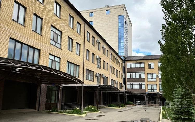 6-комнатная квартира · 330 м² · 1/4 этаж, мкр. Алтын орда, Мангилик Ел 7 — ТАНХАУС В ЦЕНТРЕ БАТЫС-2 за 130 млн 〒 в Актобе — фото 2