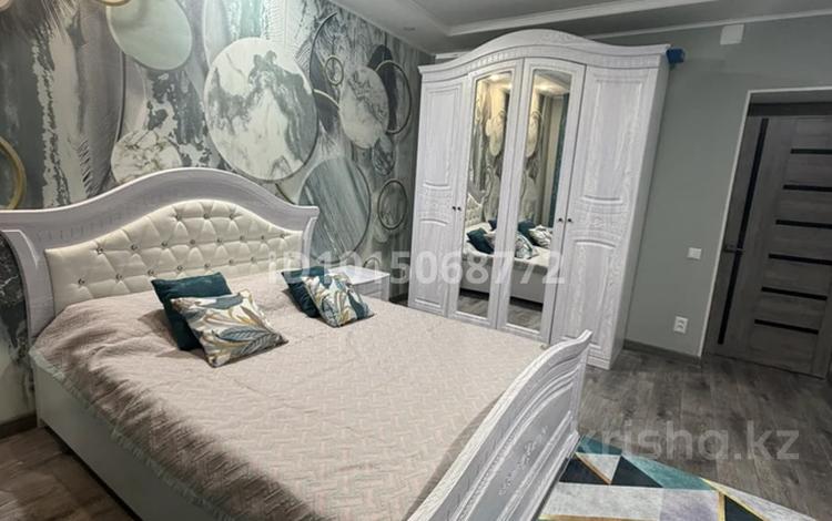 2-бөлмелі пәтер · 50 м² · 1/2 қабат, Мира 18 — Площадь, бағасы: 21 000 ₸ в Жезказгане — фото 2