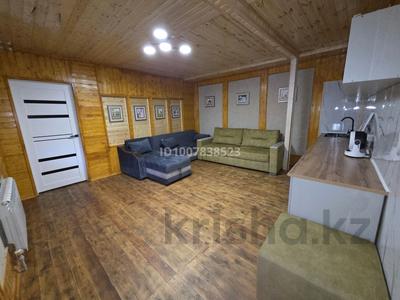 Отдельный дом · 2 комнаты · 50 м², мкр Хан Тенгри 301 за 350 000 ₸ в Алматы, Бостандыкский р-н