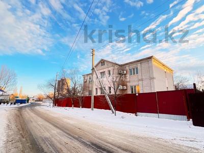 Отдельный дом · 10 комнат · 650 м² · 10 сот., мкр Каспий 49 — Сатпаева микрорайон Каспий , АГУ за 150 млн ₸ в Атырау