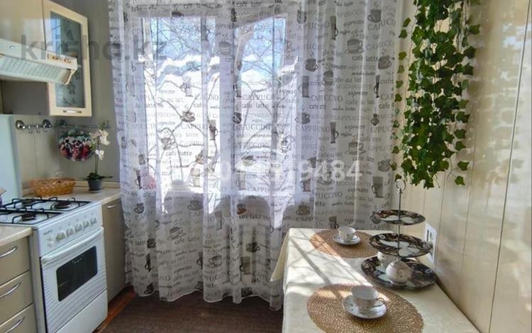 3-комнатная квартира · 62.5 м² · 1/5 этаж, мкр. Зачаганск пгт, Мкр. Зачаганск пгт 25 Чапаевская Дивизия 13 за 18 млн 〒 в Уральске — фото 2