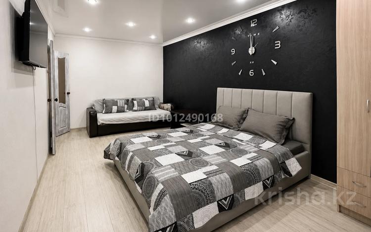 1-комнатная квартира · 33 м² · 5/5 этаж, Абая 68 — Центр, Сокол за 14 000 ₸ в Петропавловске — фото 2