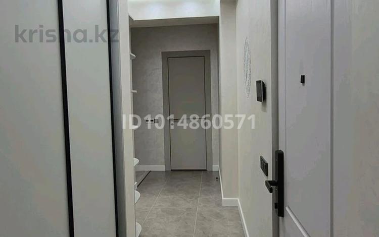 3-комнатная квартира · 103.8 м² · 7/10 этаж, Абая 38 за ~ 1.1 млн ₸ в Алматы, Бостандыкский р-н — фото 2