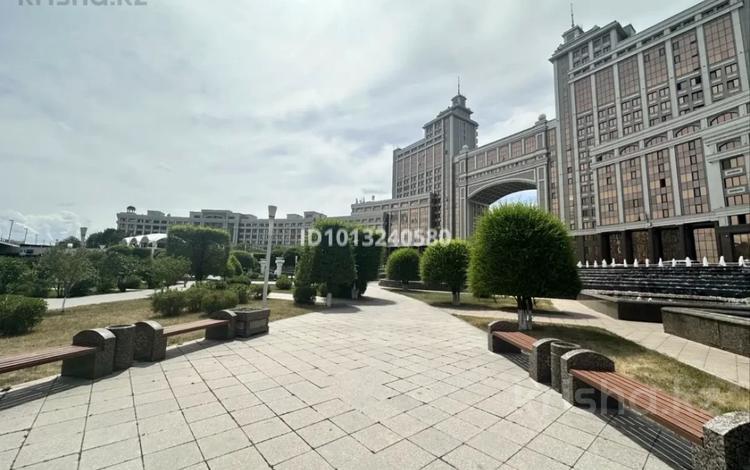 3-комнатная квартира · 92.2 м² · 2/7 этаж, Кабанбай батыра 19 за 72 млн ₸ в Астане, Есильский р-н — фото 55