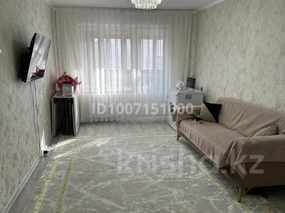 2-комнатная квартира · 62 м² · 2/5 этаж, кунаева за 18.5 млн 〒 в Талдыкоргане, мкр Самал