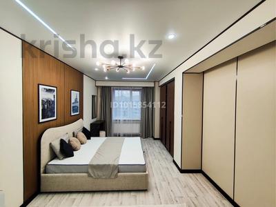 3-бөлмелі пәтер · 90 м² · 13/14 қабат, Тулебаев 5 — Возле парка Жеруйык, бағасы: 38.9 млн ₸ в Астане