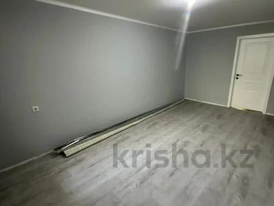 3-бөлмелі пәтер · 62 м² · 2/5 қабат, Аксай, бағасы: 39.5 млн ₸ в Алматы, Ауэзовский р-н