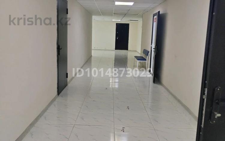 Еркін, кеңселер, білім орталықтары · 45 м², бағасы: 8 млн ₸ в Актау, 19-й мкр — фото 2