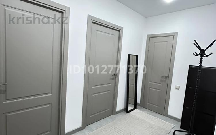 1-бөлмелі пәтер · 52 м² · 1/5 қабат, Алтын орда ш/а. 18 п — НИШ, Теннисный корт, мед центр Әлия, бағасы: 10 000 ₸ в Актобе, мкр. Алтын орда — фото 7