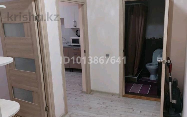 1-комнатная квартира · 46 м² · 1/5 этаж, мкр Кунаева 71/2 за 140 000 ₸ в Уральске — фото 2
