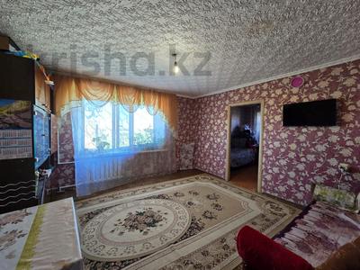 3-комнатная квартира · 54.7 м² · 8/9 этаж, 6 мкр. за 7.8 млн ₸ в Темиртау