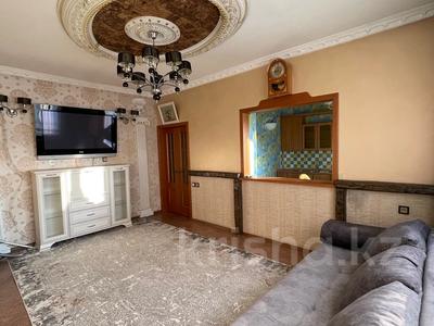 3-бөлмелі пәтер · 70 м² · 7/9 қабат · ай сайын, Гагарина 278, бағасы: 350 000 〒 в Алматы, Бостандыкский р-н