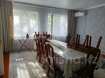Отдельный дом · 5 комнат · 250 м² · 15 сот., Конакбаева 22 за 38 млн ₸ в Мерке