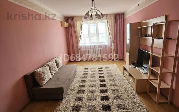 2-бөлмелі пәтер, 70 м², 7/12 қабат ай сайын, Курмангазы 3, бағасы: 180 000 〒 в Атырау — фото 6