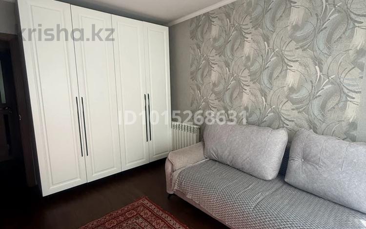 3-комнатная квартира · 66 м² · 1/5 этаж, мкр Аксай-2 22 — Толе Би-Момышулы за 38 млн ₸ в Алматы, Ауэзовский р-н — фото 2
