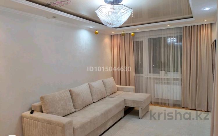 3-комнатная квартира · 70 м² · 9/9 этаж, мкр Юго-Восток, Сатыбалдина 10 за 27 млн ₸ в Караганде, Казыбек би р-н — фото 2