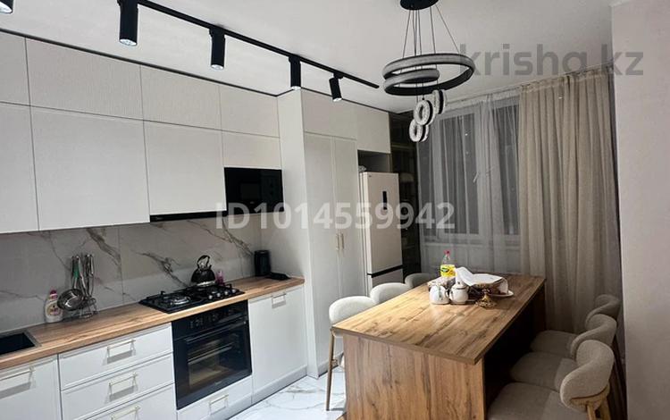 2-бөлмелі пәтер · 70 м² · 5/9 қабат, СТ Монтажник, Райымбека 289 — Напротив Магнума, бағасы: 350 000 ₸ в  — фото 2