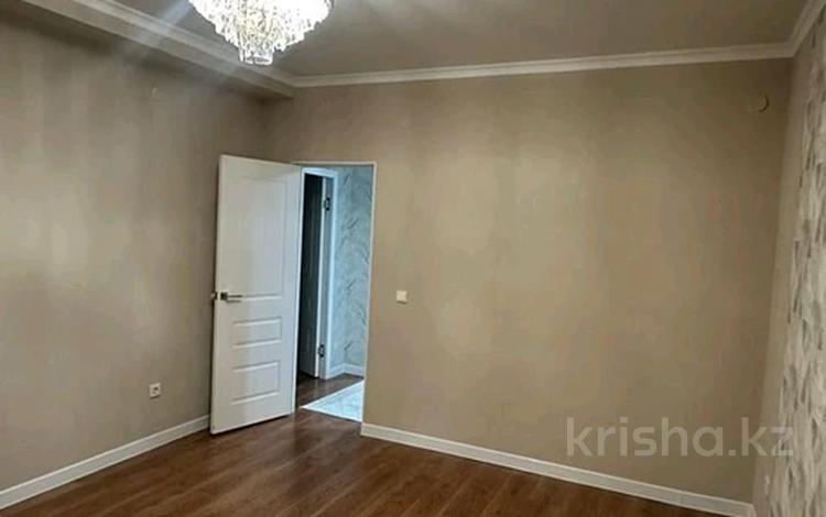 3-комнатная квартира · 84 м² · 5/5 этаж, 17-й мкр, 17-ш/а. 76 за 21 млн ₸ в Актау — фото 2