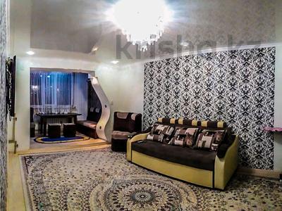 2-комнатная квартира · 56 м² · 2/4 этаж, Аскарова — Площадь Аль-Фараби за 10 500 ₸ в Шымкенте, Абайский р-н