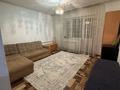 2-комнатная квартира · 56 м² · 2/12 этаж, мкр Аксай-1А 10 за 250 000 ₸ в Алматы, Ауэзовский р-н — фото 2