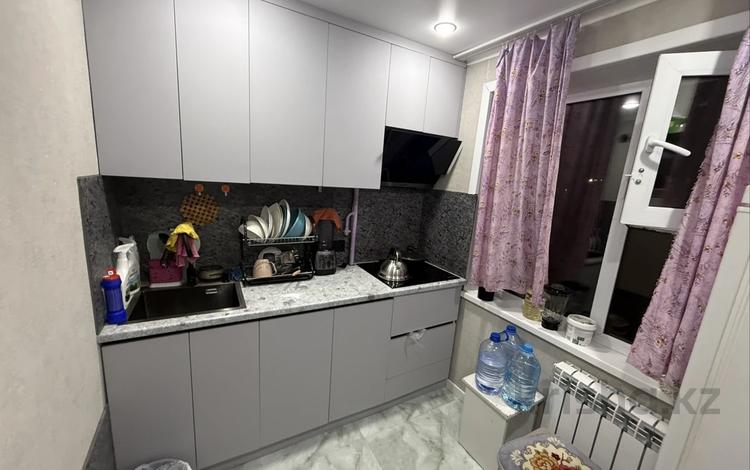 2-комнатная квартира · 44 м² · 4/5 этаж, Майкудук, 15й микрорайон 1 за 12.5 млн ₸ в Караганде, Алихана Бокейханова р-н — фото 2