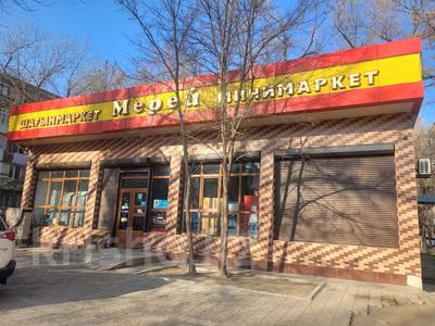 Продажа коммерческой недвижимости в Жамбылской обл.: Магазины и бутики · 144 м² за 63 млн 〒 Магазины и бутики · 144 м² за 63 млн 〒 в Таразе