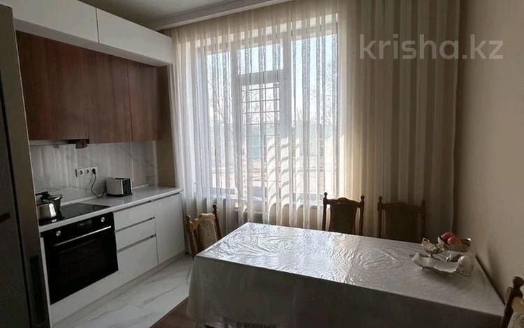 2-бөлмелі пәтер · 60 м² · 1/13 қабат, Варламова 1/3, бағасы: 45 млн ₸ в Алматы, Алмалинский р-н — фото 13