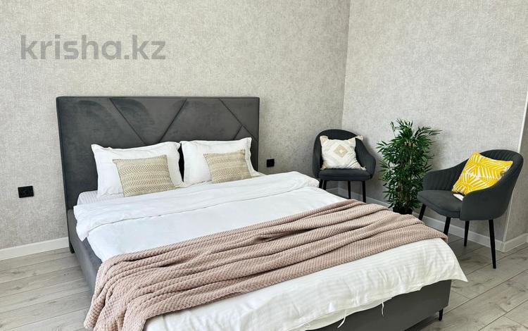 1-комнатная квартира · 40 м² · 2/12 этаж, Санжара Асфендиярова 8 за 290 000 ₸ в Астане — фото 2