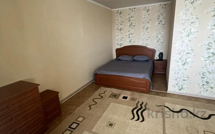 1-бөлмелі пәтер · 40 м² · 6/12 қабат, Казахстан 70 — Сагдата Нурмагамбетова,Кабанбай батыра, бағасы: 15 000 ₸ в Усть-Каменогорске, Ульбинский — фото 2