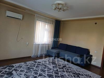3-бөлмелі пәтер · 92 м² · 2/5 қабат, мкр Нурсат 12, бағасы: 230 000 〒 в Шымкенте, Каратауский р-н