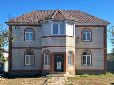 Отдельный дом · 6 комнат · 193 м² · 9.5 сот., Садовая 226 за 55 млн 〒 в Уральске
