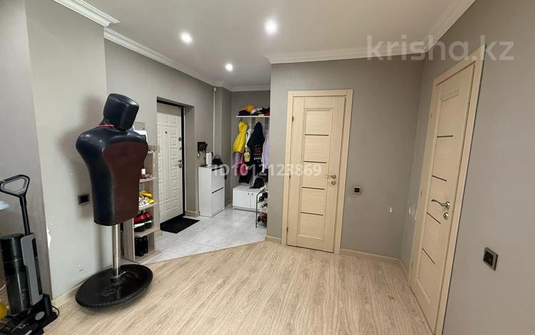 3-бөлмелі пәтер · 109 м² · 10/12 қабат, просп. Республики 1/3, бағасы: 30 млн ₸ в Караганде — фото 2