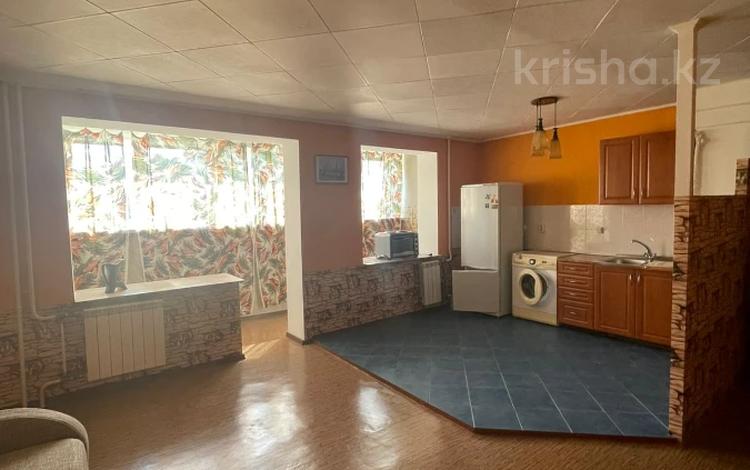 2-бөлмелі пәтер · 56 м² · 5/9 қабат, Карбышева 22, бағасы: 24.5 млн ₸ в Усть-Каменогорске — фото 3