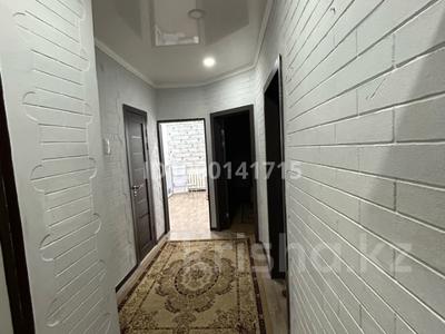 4-комнатная квартира · 90 м² · 3/3 этаж, Тусупбекова 21 за 29 млн 〒 в Жезказгане