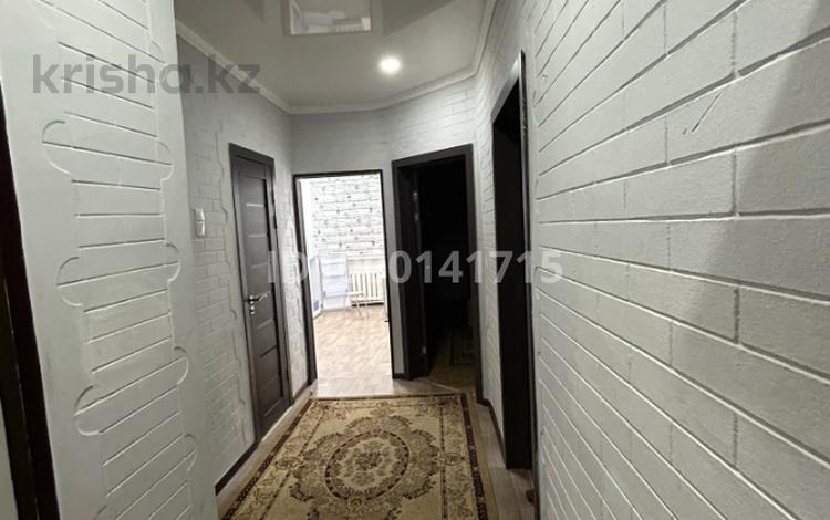 4-комнатная квартира · 90 м² · 3/3 этаж, Тусупбекова 21 за 29 млн ₸ в Жезказгане — фото 2