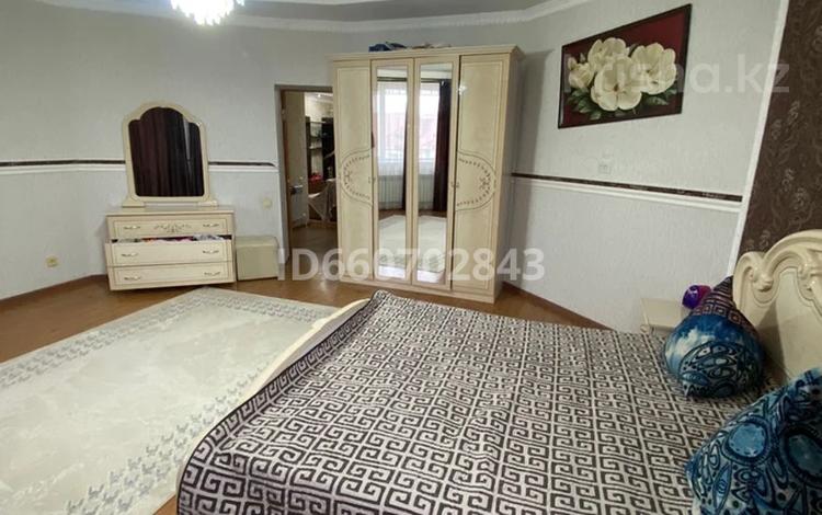 4-комнатная квартира · 160 м² · 5/5 этаж, Газизы Жубанова 39 — Санкибай батыра за 32 млн ₸ в Актобе — фото 31