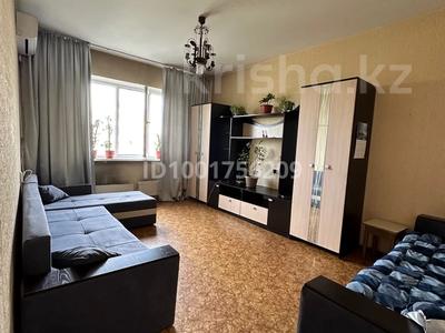 Аренда квартир в Алматы: 1-комнатная квартира · 40 м² · 5/9 этаж, мкр Аксай-4 10 за 170 000 〒 1-комнатная квартира · 40 м² · 5/9 этаж, мкр Аксай-4 10 за 170 000 〒 в Алматы, Ауэзовский р-н