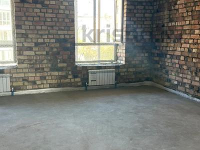 3-бөлмелі пәтер · 109 м² · 5/5 қабат, Мухтара ауэзова, бағасы: 37 млн ₸ в Экибастузе
