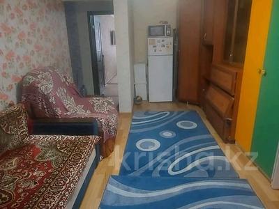 2-комнатная квартира, 48 м², 2/5 этаж, Майкудук, Майкудук, 16й микрорайон 31 за 12 млн 〒 в Караганде, Алихана Бокейханова р-н