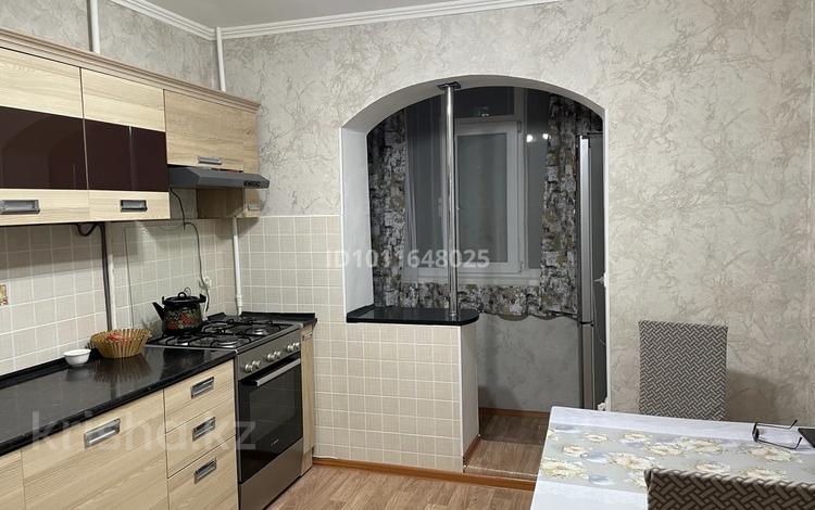 3-комнатная квартира · 69 м² · 3/6 этаж, братьев Жубановых 259/1 за 23.5 млн ₸ в Актобе — фото 2