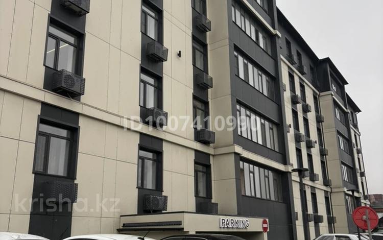 2-бөлмелі пәтер · 75.6 м² · 3/5 қабат, Богенбай батыра 120, бағасы: 60 млн ₸ в Семее — фото 2