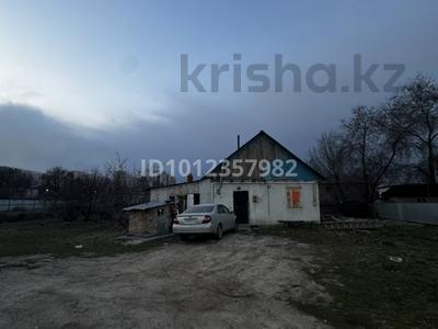 Жеке үй · 3 бөлме · 70 м² · 10 сот., мкр Акбулак, Мамутова 19/3, бағасы: 85 млн ₸ в Алматы, Алатауский р-н