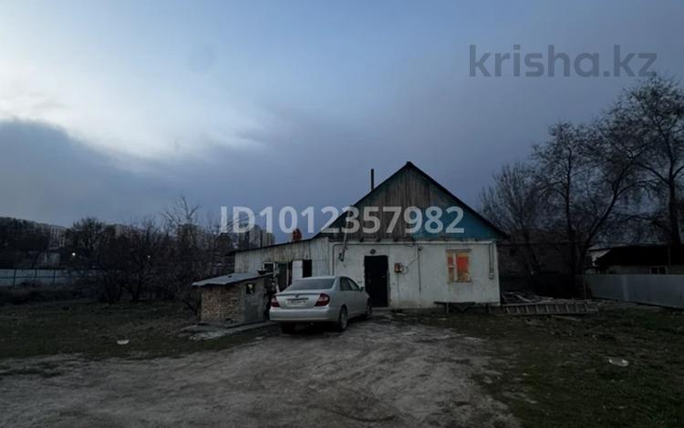 Жеке үй · 3 бөлме · 70 м² · 10 сот., мкр Акбулак, Мамутова 19/3, бағасы: 85 млн ₸ в Алматы, Алатауский р-н — фото 2